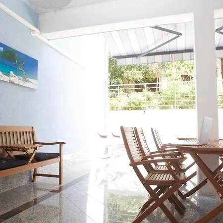 In Mit Grill, Garten Und Whirlpool Crikvenica